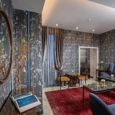 The At The Spanish Steps Luxury Collection - Mario De' Fiori Hotel 3*
